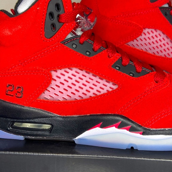 Air Jordan 5 Retro ⭐️ “Raging Bull” | 4.5 Y / 6 W | Red | #NWT #JulysCloset✨ - Picture 4 of 8